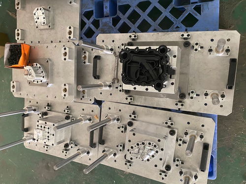 汽車配件模具焊接、保險杠模具設備與汽車模具制作產品的協同發展